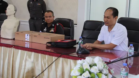 หนุ่มใจดีมอบเครื่องAED ให้ ตร.ฮีโร่ ถึงอุดรฯ หวังให้ช่วยเพื่อนมนุษย์