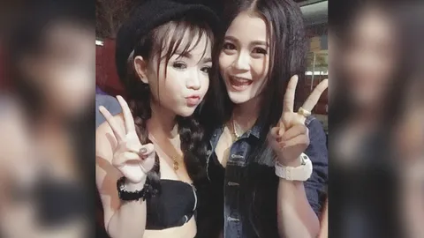 เจนนี่ นุ่งสั้น ดันนม ท้าชน ลำไย ไหทองคำ แต่งเพลงปลดหนี้ ทะลุ 7ล้านวิว