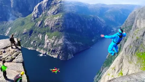 ถามใจดู คุณกล้ามั้ย? ชมคลิปสุดสยิว วิวสวย โดดหน้าผาที่นอร์เวย์!