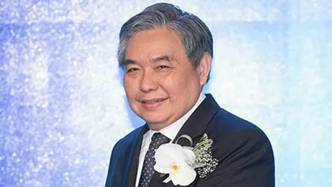 คลังใส่เกียร์ถอย "CMDF"