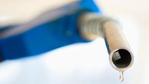 ปตท.-บางจาก ปรับขึ้นดีเซล 50 สต.-เบนซิน-โซฮอล์ ราคายังคงเดิม