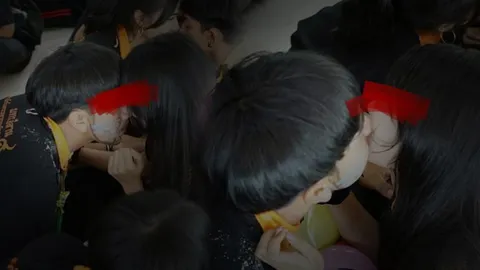 มุมกล้อง! มทร.อีสาน แจงเหตุไฉนรับน้องต้องทำท่าสยิว พ่อแม่นศ.ในภาพ ฉุนหรือไม่?