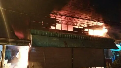 เพลิงไหม้ร้านจำหน่ายสังฆภัณฑ์เมืองปากน้ำ วอด คาดไฟฟ้าลัดวงจร