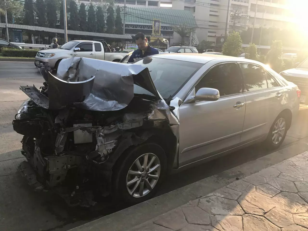 หวิดดับ! วินาทีชีวิต เค เอเอฟ ขับชนรถกระบะ