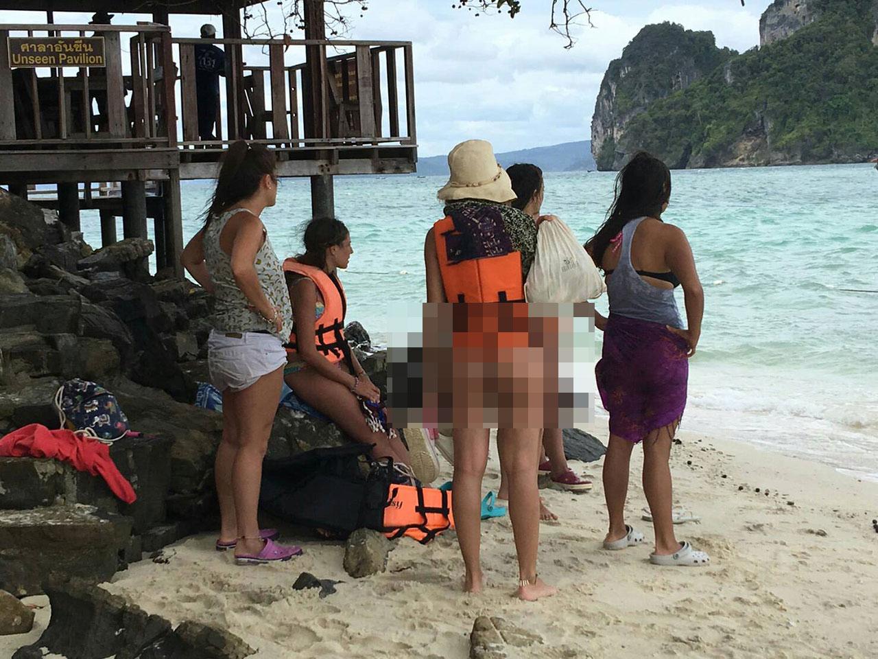 นักท่องเที่ยวชาวต่างชาติรวม 6 คนขึ้นฝั่งได้อย่างปลอดภัย