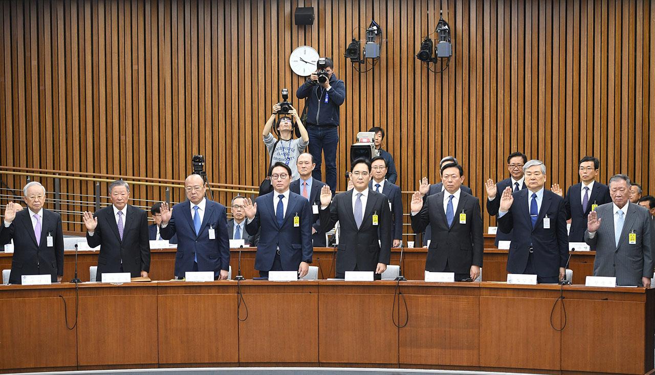 8 ผู้บริหารบริษัทยักษ์ใหญ่ในเกาหลีใต้ไปตอบข้อซักถามของคณะกรรมาธิการสืบสวนเฉพาะกิจของสภานิติบัญญัติแห่งชาติ