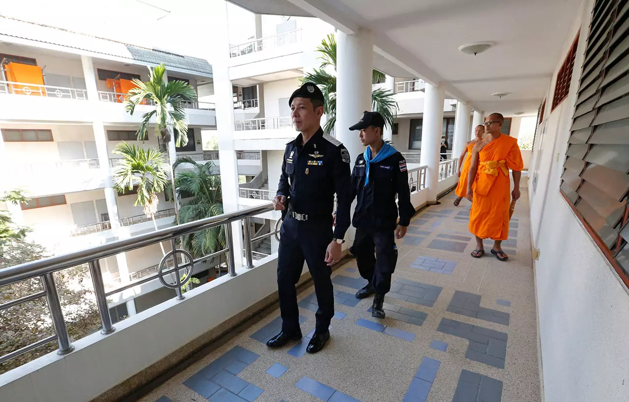 ค้นธรรมกายทลายอาณาจักร! จับ ‘ธัมมชโย’ เป้าหลอก ของจริงเขย่าศรัทธา
