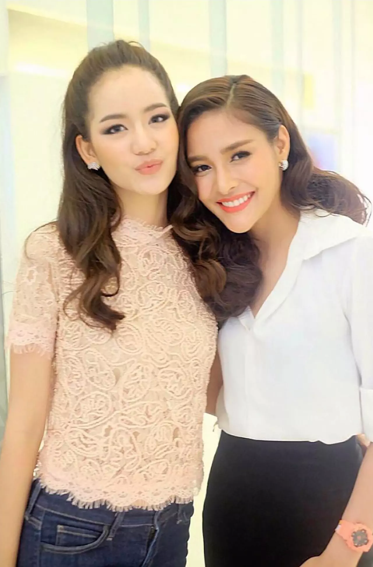 ‘ปุ๊กลุก’ใจแม่น้ำให้อภัย‘โบว์’แขวะแรง ไม่ประหม่าเจอหน้า‘วีรภาพ’ยกมือไหว้ฐานะรุ่นพี่