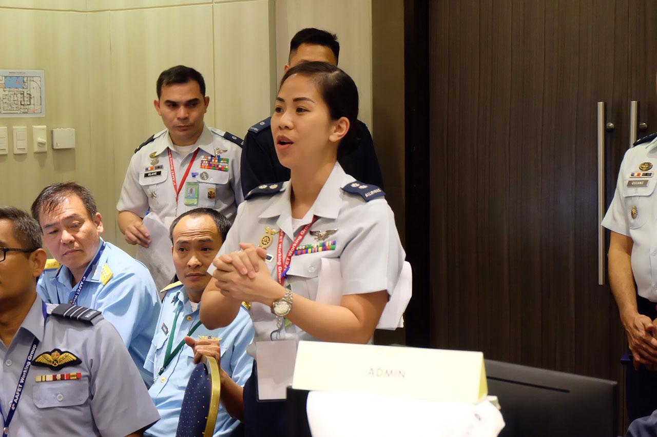 ทอ.หญิง แสดงทัศนะ