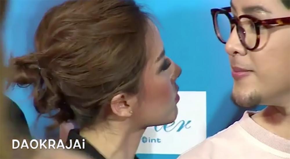 เงยหน้าไม่ให้น้ำตาไหล