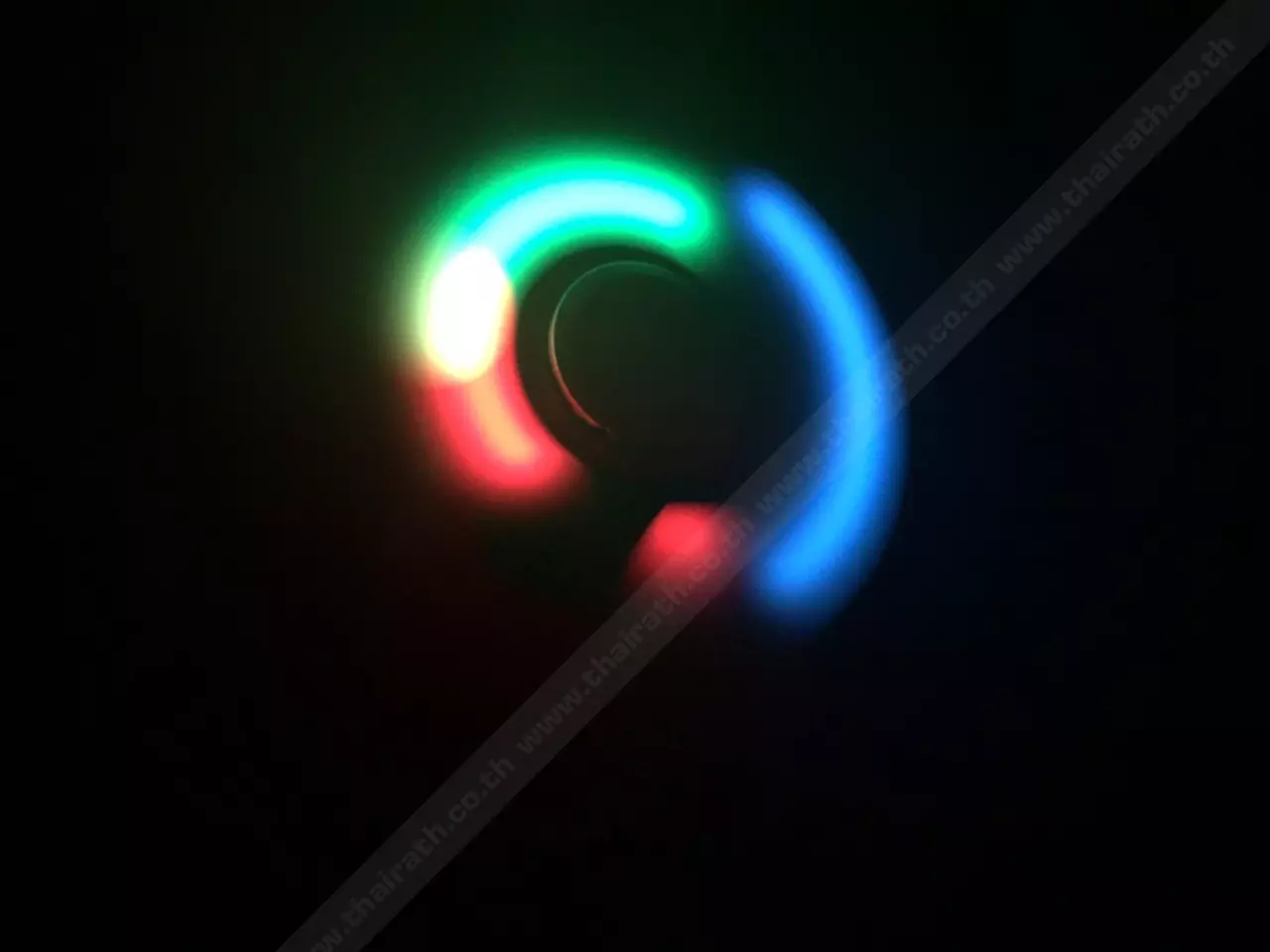 Hand Spinner ของเล่นเทรนด์ใหม่! แก้เครียด แต่เล่นมากเสี่ยงเป็นไบโพลาร์