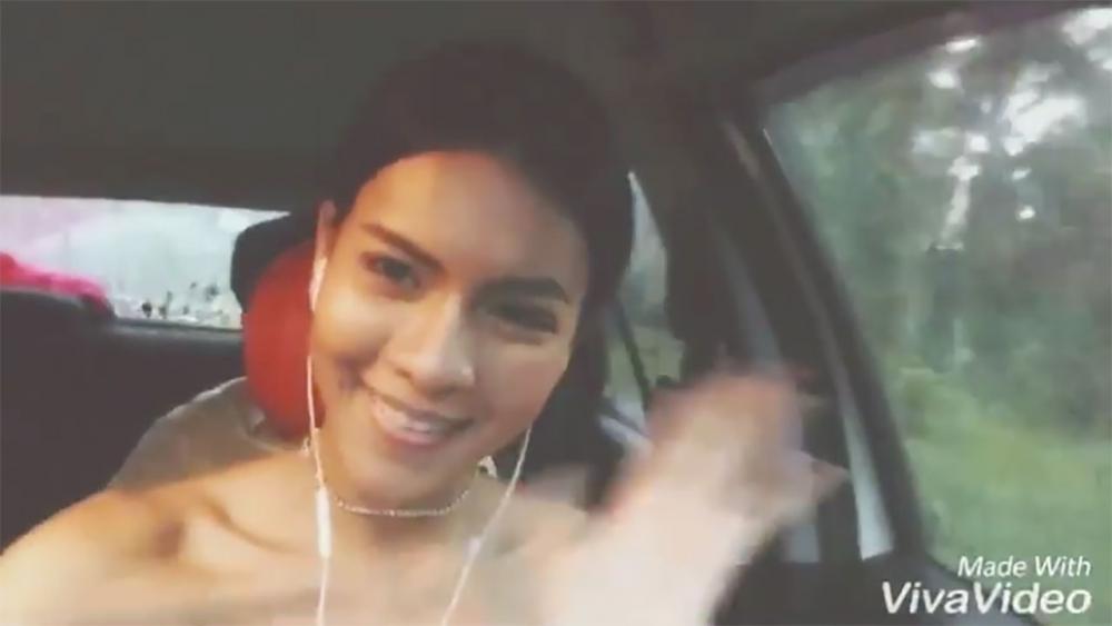 โบกมือบ๊ายบาย