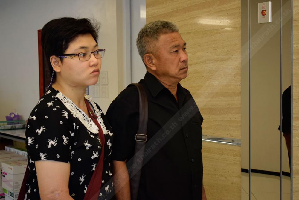 สองพ่อลูกเดินทาง ทวงถามความยุติธรรม