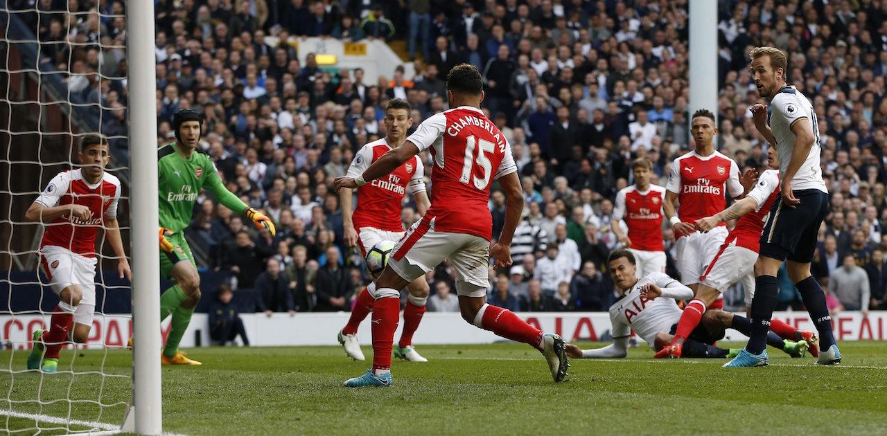 เดเล อัลลี ซัดประตูให้สเปอร์สออกนำ 1-0