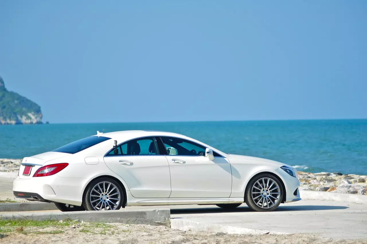 รีวิวทดสอบสปอร์ตซาลูนจอมหรู MERCEDES BENZ CLS250d AMG PREMIUM
