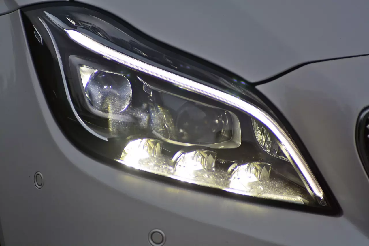 รีวิวทดสอบสปอร์ตซาลูนจอมหรู MERCEDES BENZ CLS250d AMG PREMIUM