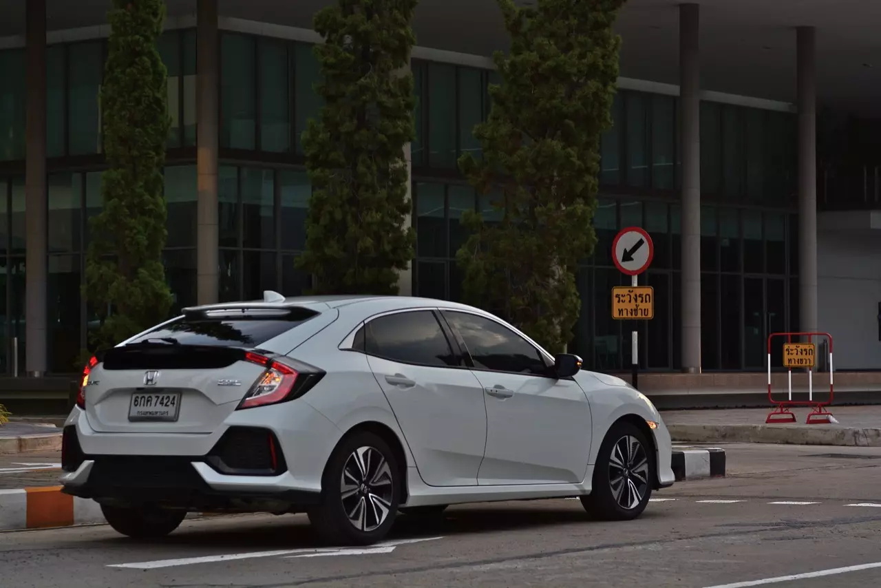 HONDA CIVIC HATCHBACK 1.5 TURBO