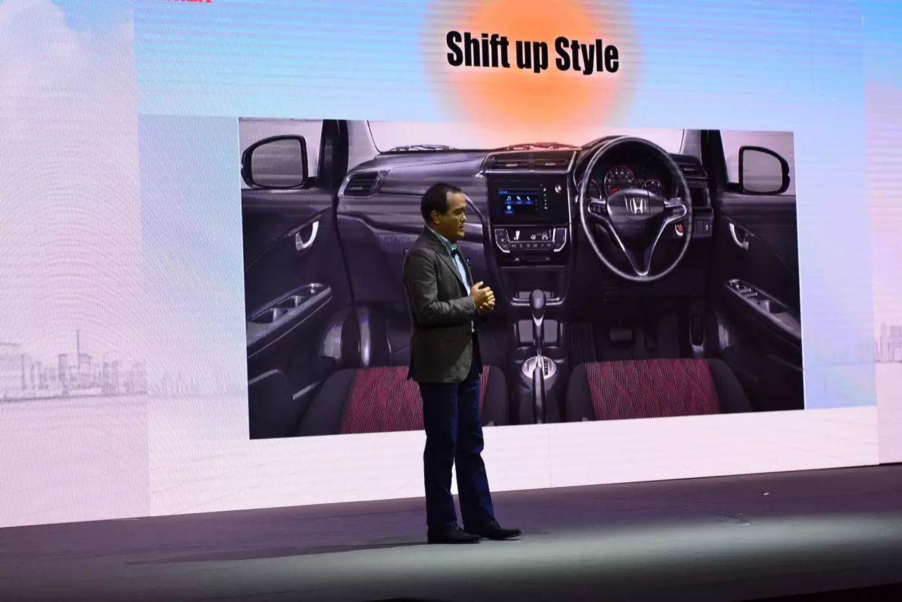 มาแล้ว รุ่นและราคา HONDA MOBILIO เวอร์ชั่นปรับโฉมไมเนอร์เชนจ์ 2017