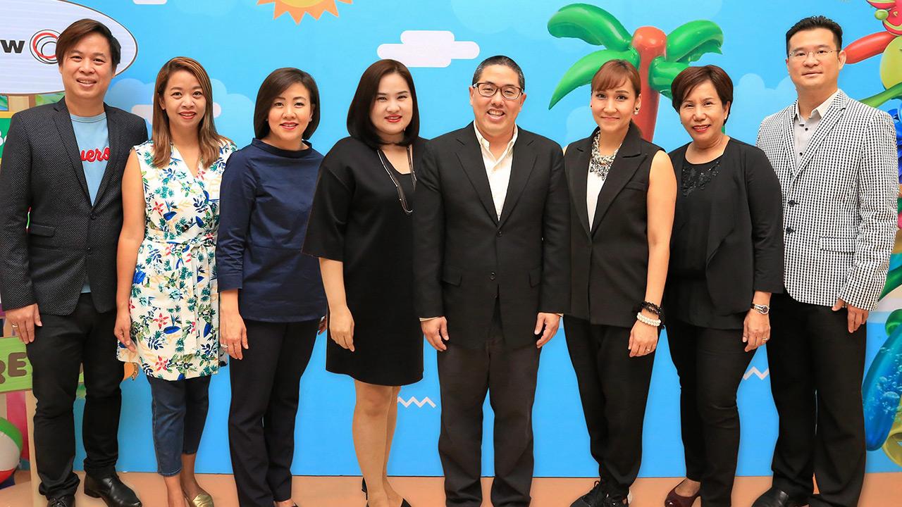 แหล่งเรียนรู้ - อิศเรศ จิราธิวัฒน์ จัดแคมเปญ “Kids Genius Kids Week” เพื่อเสริมสร้างทักษะการเรียนรู้แบบครบวงจรต้อนรับปิดเทอม โดยมี รัชพล สิริธนวัฒนา, สาธิต สุวรรณธาราเรือง, อังคณา ชัยพรประสิทธิ์ และ โชติรส ยิ้มสินสมบูรณ์ มาร่วมงานด้วย ที่เซ็นทรัลเวิลด์ วันก่อน.