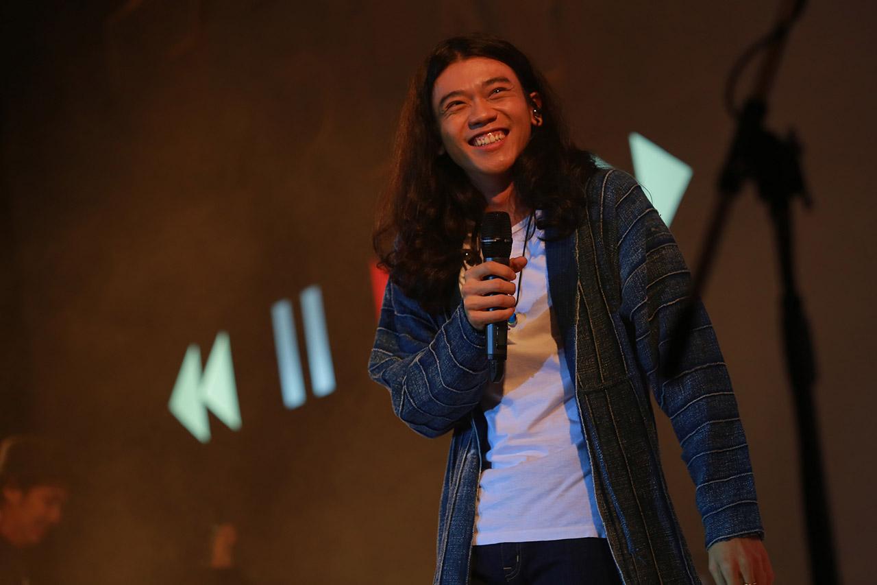 รอยยิ้มน่ารักๆ ของเฟ้นท์ แฟนคลับเห็นก็ชื่นใจ