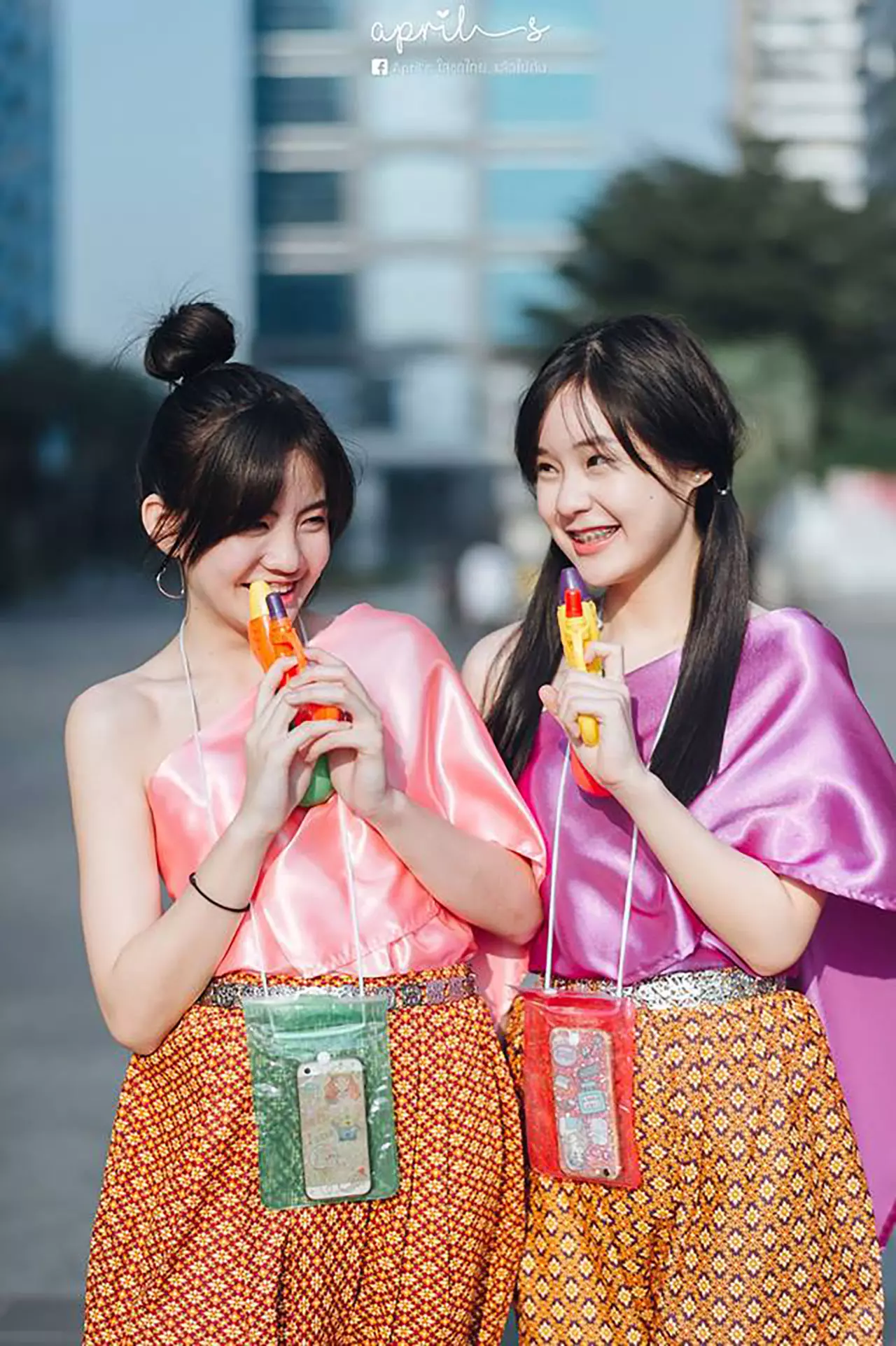 น่ารัก ไม่โป๊! แชร์กระจายรับสงกรานต์ ภาพสาวน้อยใส่ชุดไทย ใสๆวัยรุ่นชอบ