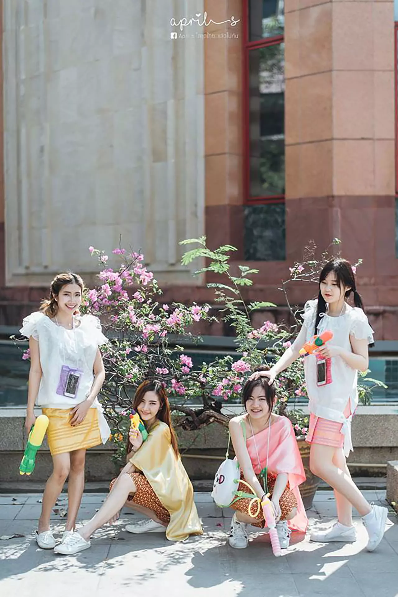 น่ารัก ไม่โป๊! แชร์กระจายรับสงกรานต์ ภาพสาวน้อยใส่ชุดไทย ใสๆวัยรุ่นชอบ