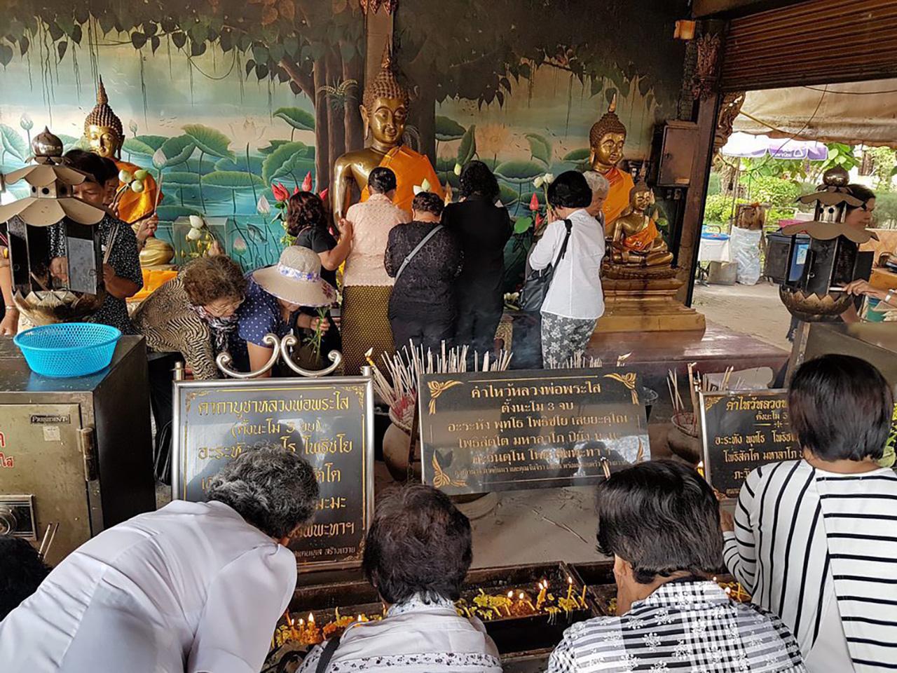 “หลวงพ่อพระใส” วัดโพธิ์ชัย (พระอารามหลวง)