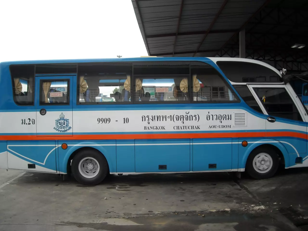 คนเดินทางต้องรู้! ไขข้อข้องใจ ‘มินิบัส’ พระเอกใหม่แทน ‘รถตู้’ ปลอดภัยกว่าจริงไหม?