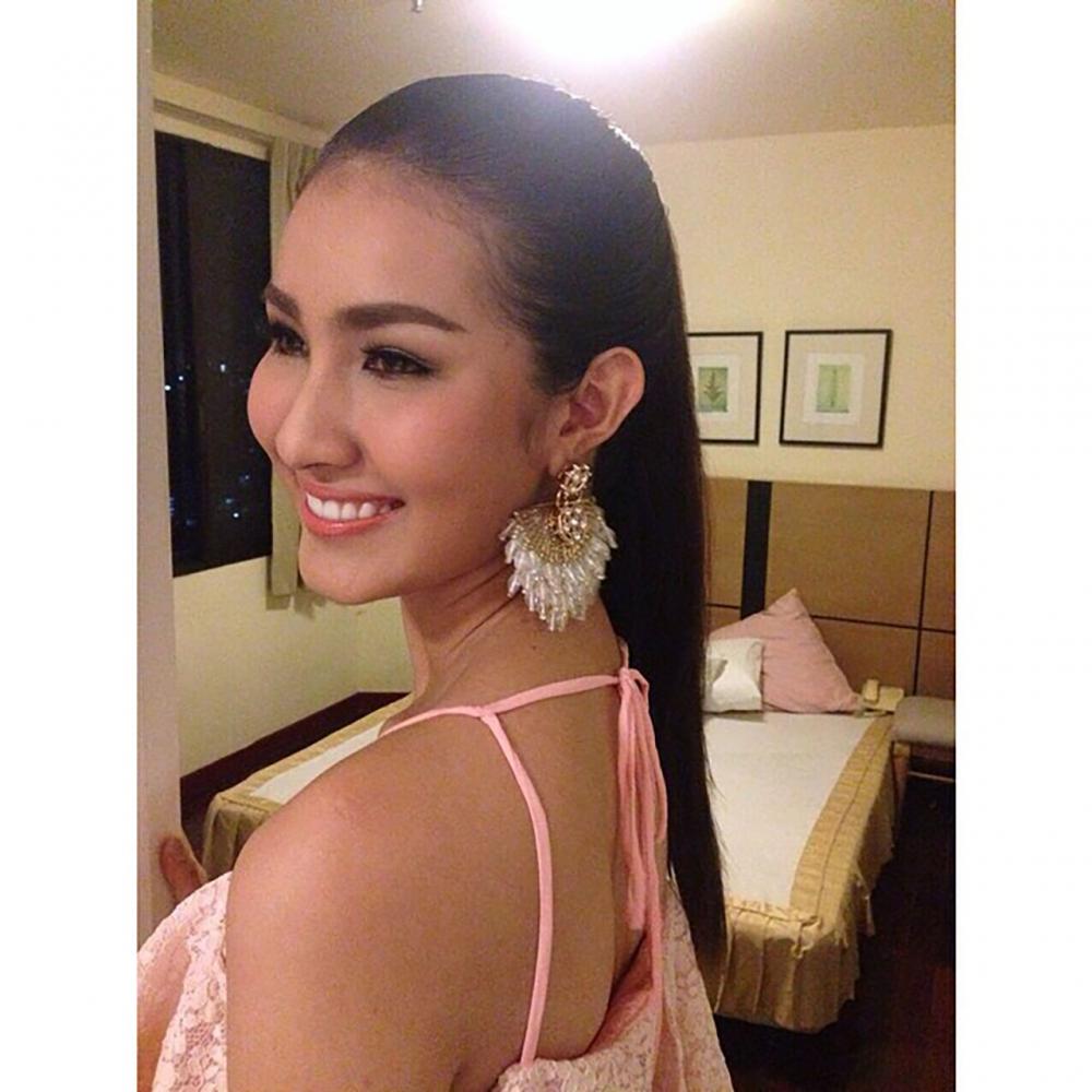 ใบหน้าเรียวหวานสุดพลัง จนน้ำตาลเรียกพี่