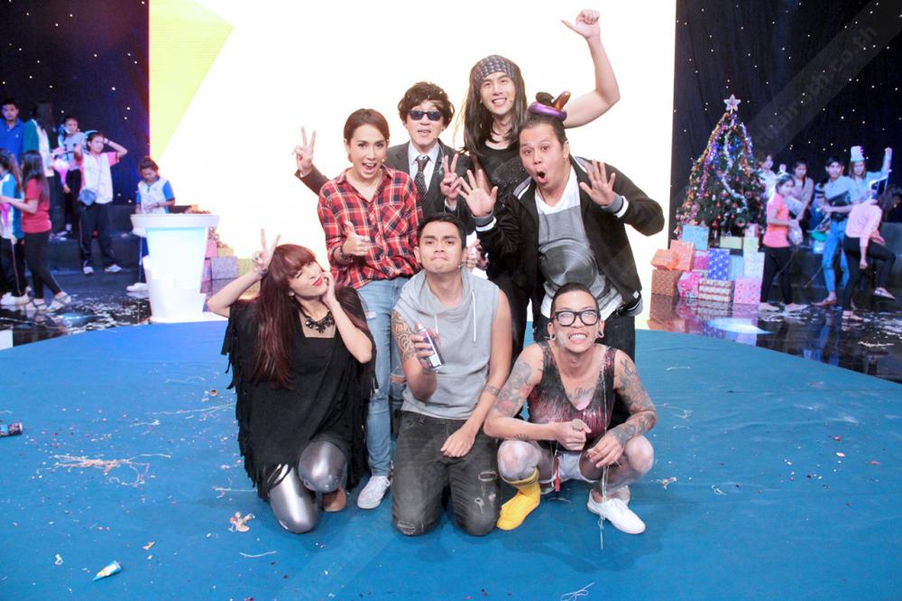 แชะรูปหมู่เป็นที่ระลึก