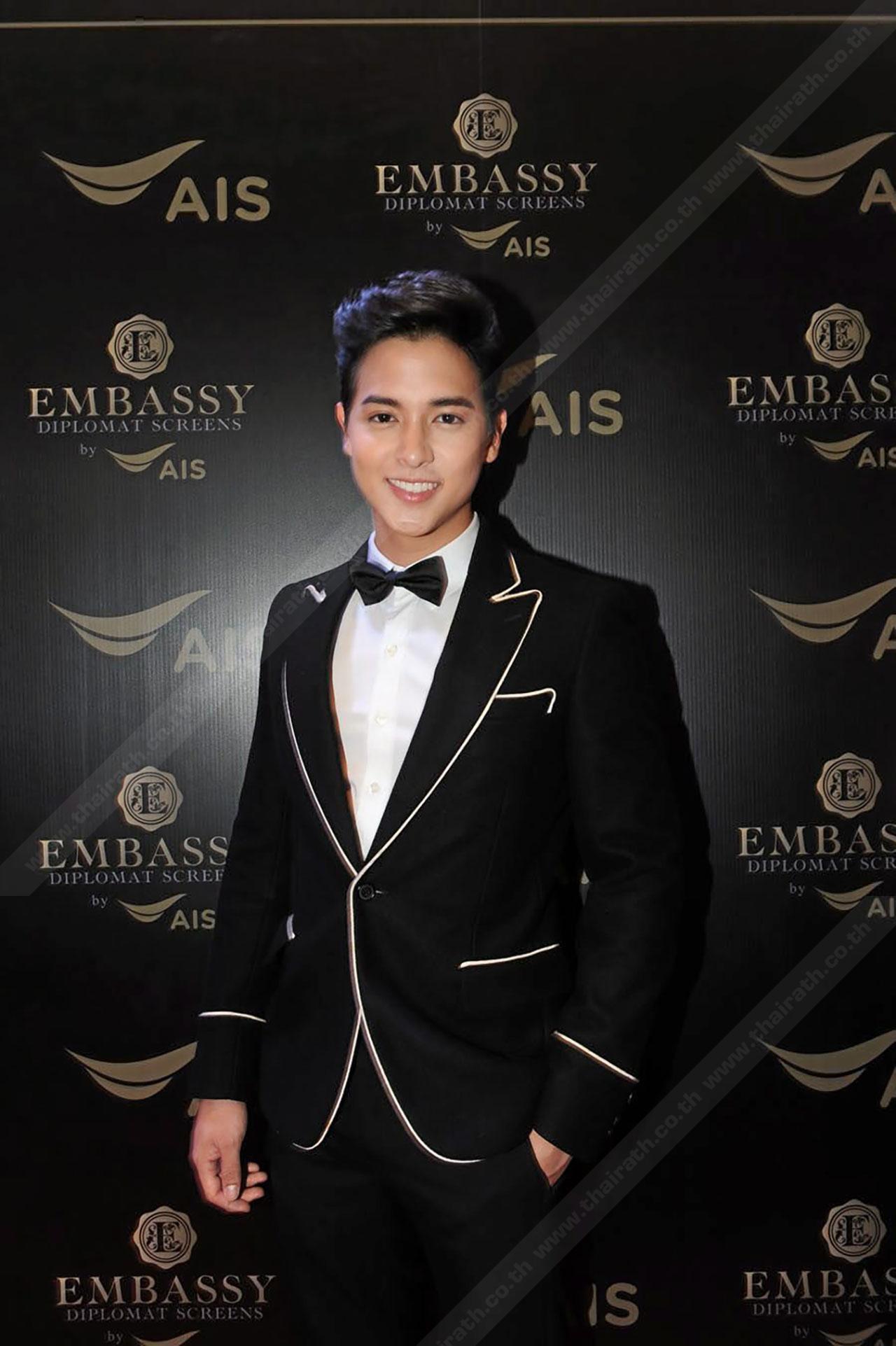เจมส์-จิรายุ พื้นดวงดี อีก 1-2 ปีจะดัง จะรุ่งโรจน์