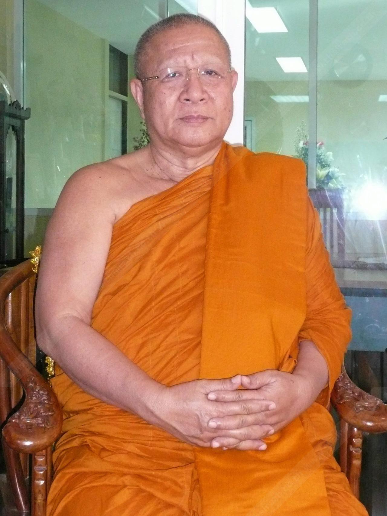 พระเทพญาณวิศิษฎ์ ผู้ช่วยเจ้าอาวาส