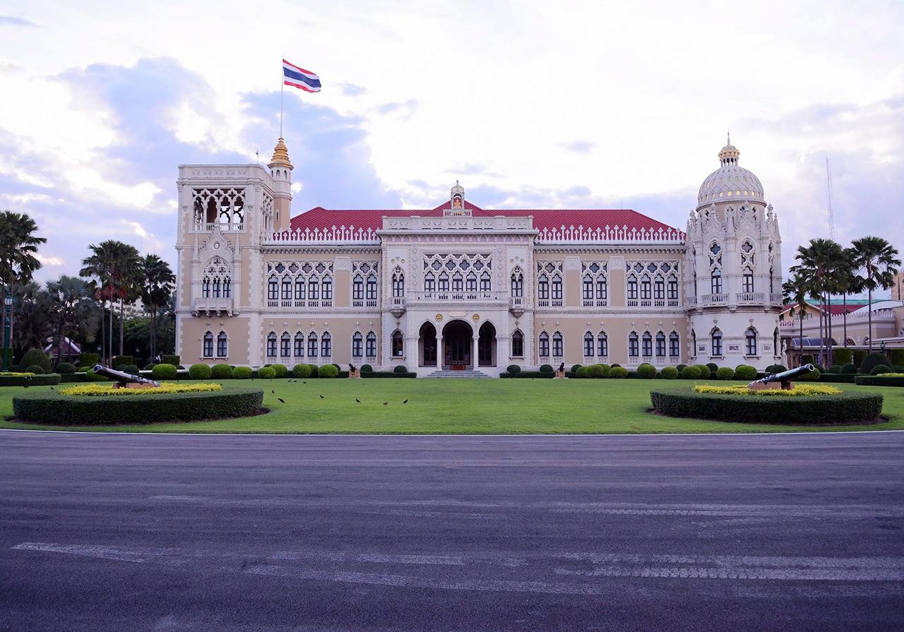 ทำเนียบรัฐบาล