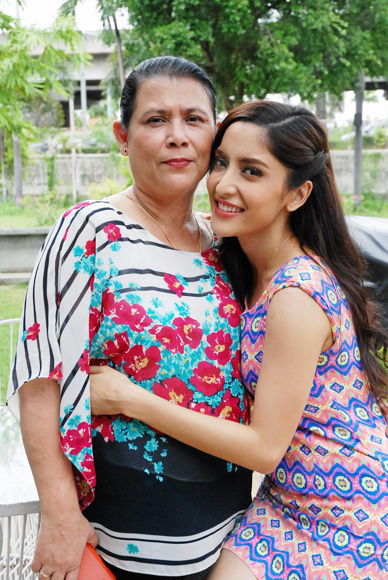 คุณแม่ที่อยู่เคียงข้างกันเสมอ