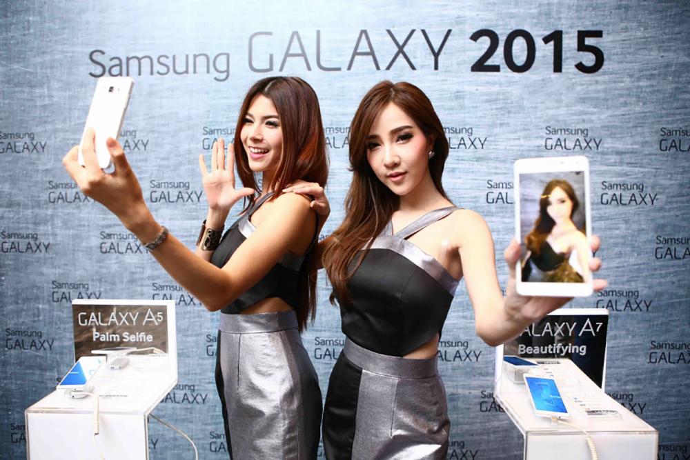 ประเดิมรหัสแรกด้วย เอ ซีรีส์ 2 รุ่น