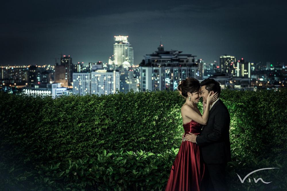 หวานซึ้งบนคอนโดฯ สุดหรูย่านทองหล่อ