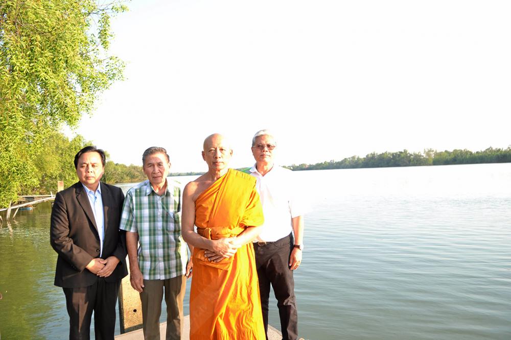 จุดที่เรือกระแซงแห่พระพุทธโสธรจอดเทียบท่า.