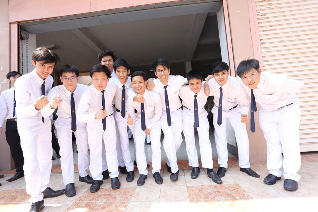 หนุ่มๆพร้อมแล้ว