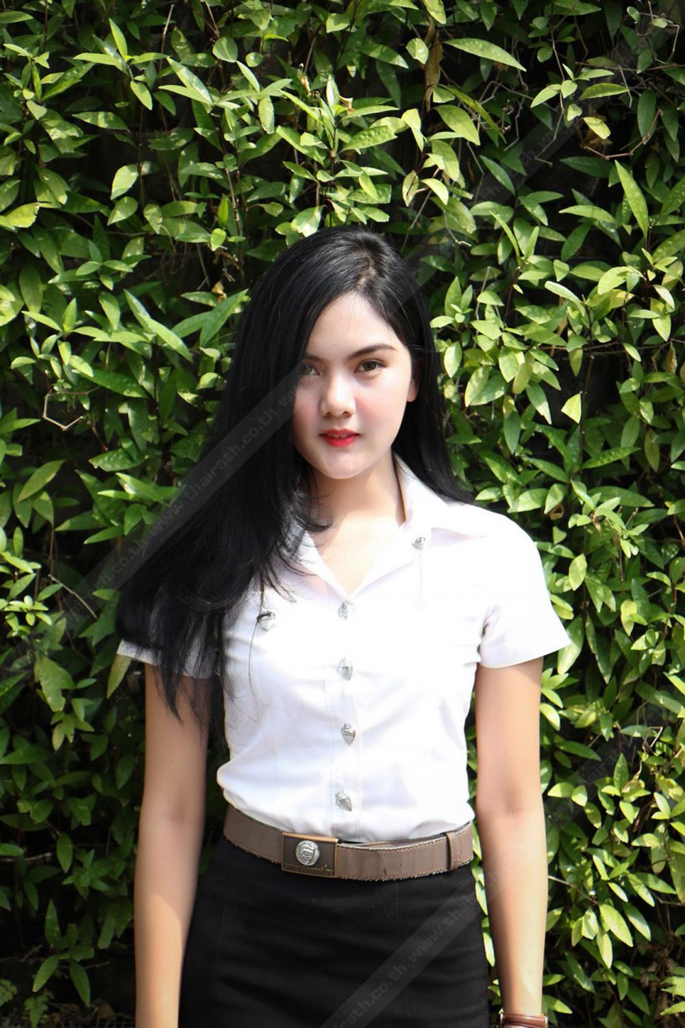 ยิ้มหวาน
