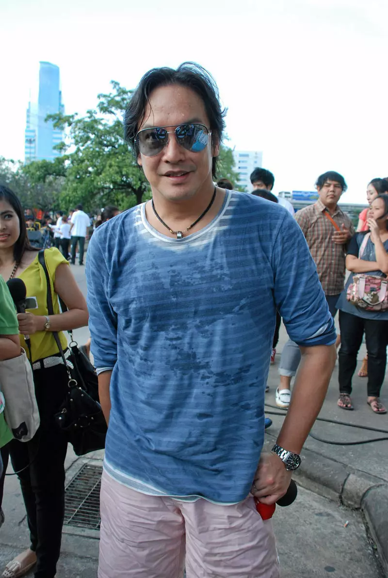 ดาราเลือกข้างการเมือง...กระทบทั้งงานและชีวิตส่วนตัว