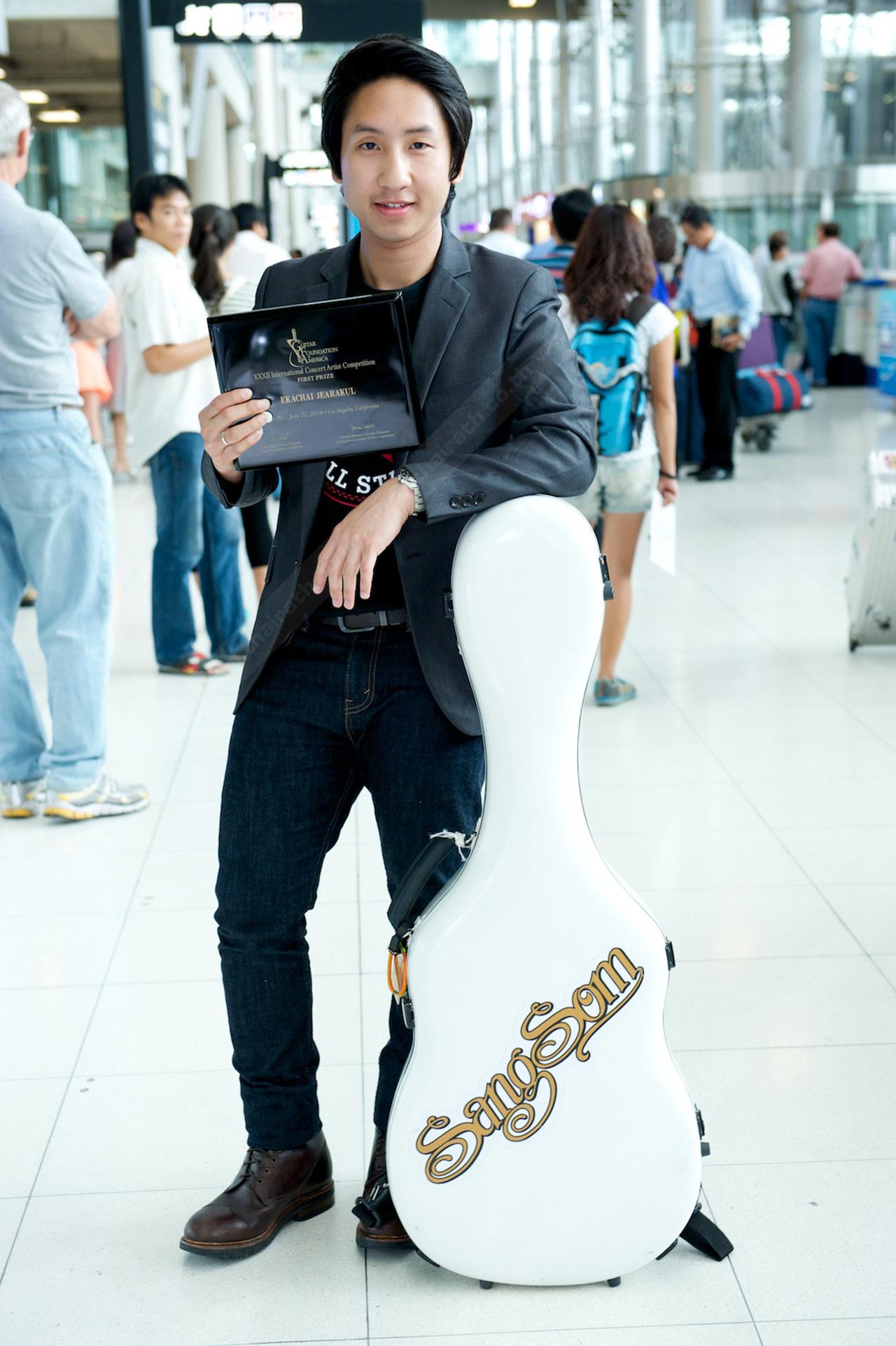 มุมนี้ แอบหล่ออยู่