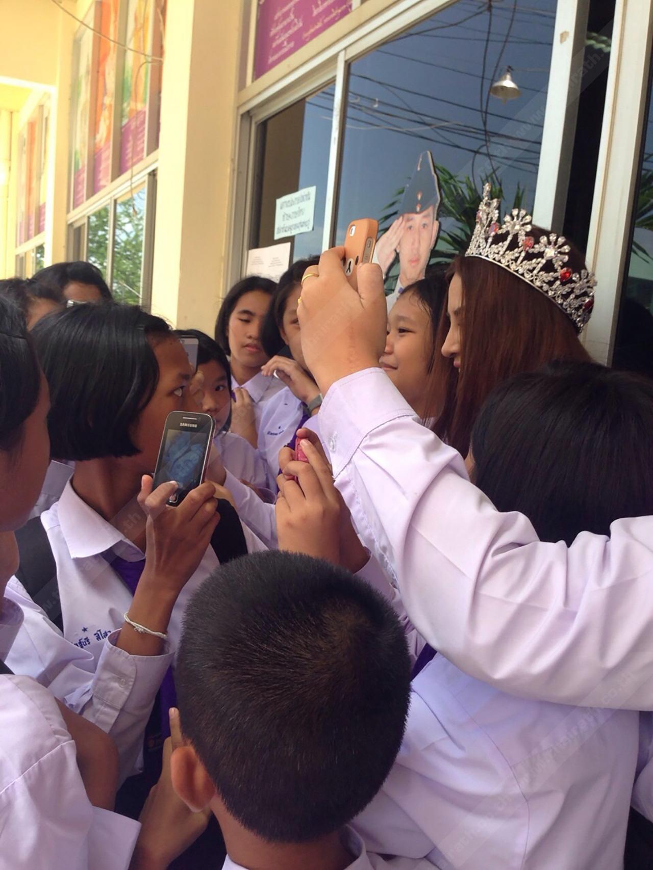 ส่องสวยระยะประชิด