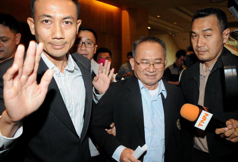 หลังแถลงเสร็จ เดินทางกลับทันที โดยไม่ตอบคำถามใดๆอีก