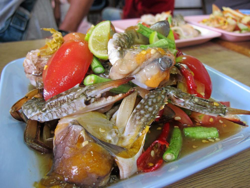 “เกาเหลาปูม้า” ซุปเปอร์จัมโบ้ จานนี้ 120 บาทเท่านั้น.