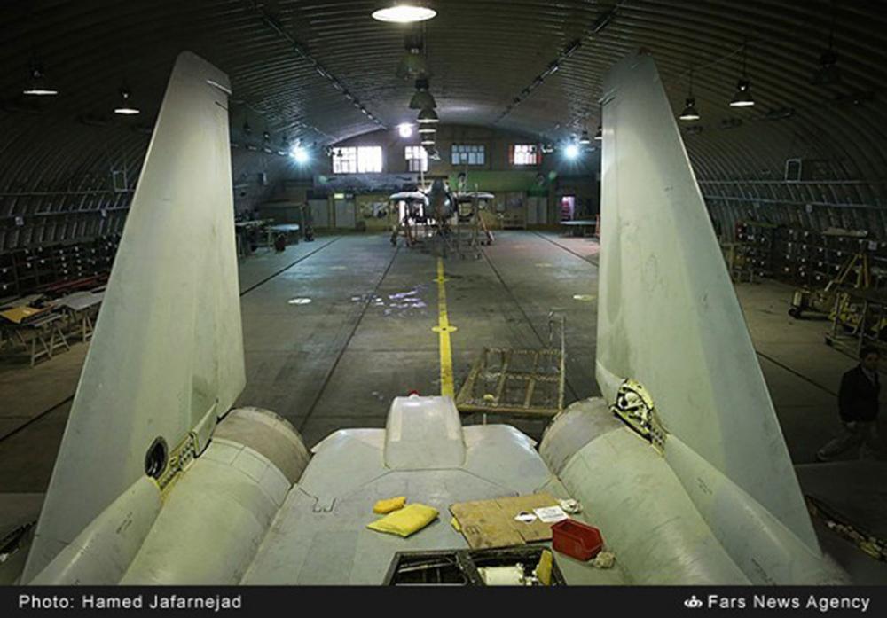 ส่วนของแพนหางเอฟ-14 ภาพจาก Hamed Jafarnejad From Fars News Agency