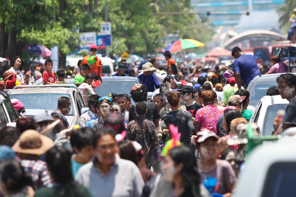 คลื่นคน