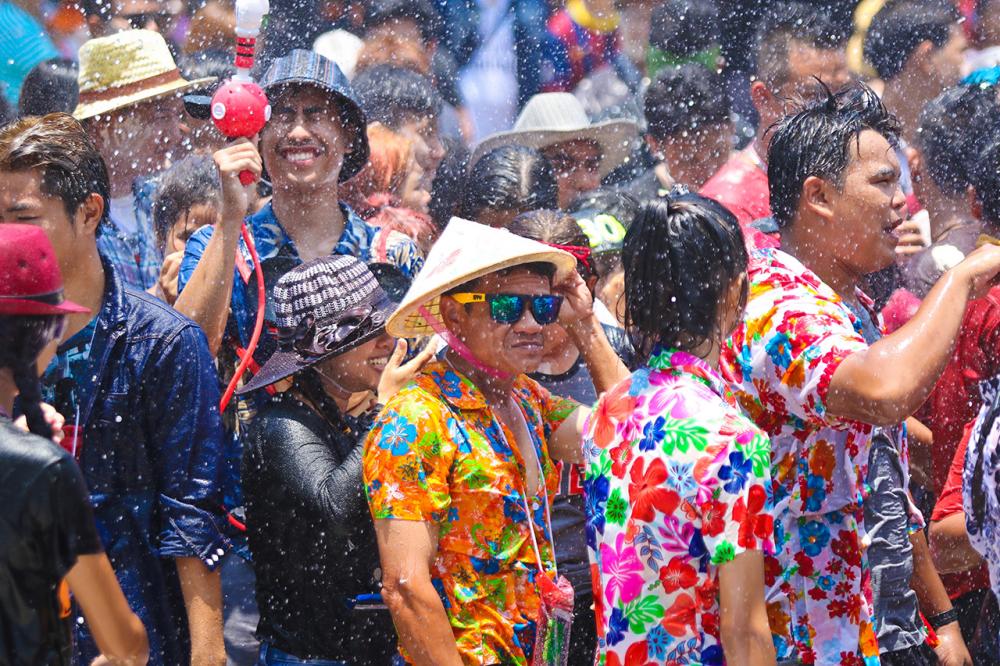 สีสันสดใส