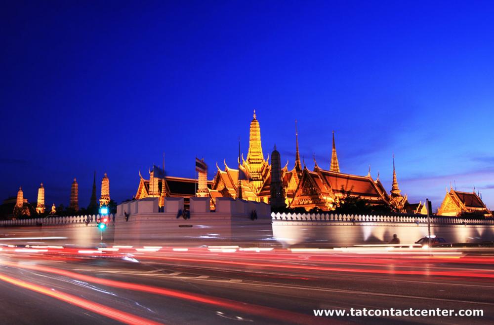 งดงามยามประดับไฟ
