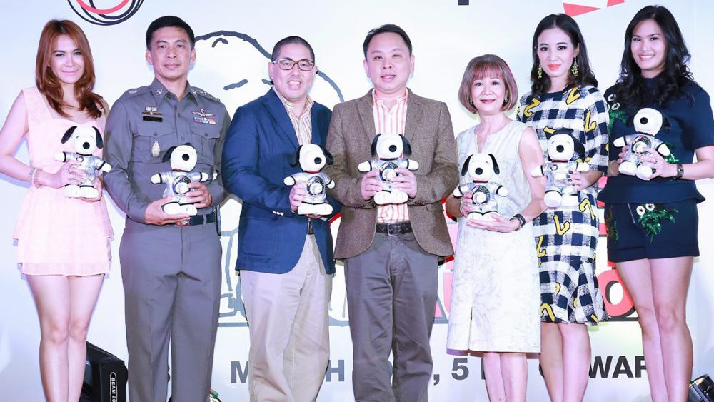สู้เท่าไร ดร.ณัฐกิตติ์ ตั้งพูลสินธนา จัดงาน “CPN SNOOPY CHARITY AUCTION” เปิดประมูล SNOOPY SCULPTURE เป็นที่ระลึกนำรายได้สมทบทุนโรงเรียน ตชด.เฉลิมพระเกียรติฯ จ.ยะลา โดยมี พ.ต.อ.ณรง ธนานันทกุล และ อิศเรศ จิราธิวัฒน์ มาร่วมงานด้วย ที่เซ็นทรัลเวิลด์ วันก่อน.