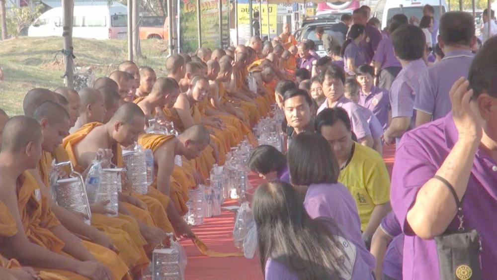 จัดทำบุญพระสงฆ์ ลดอุบัติเหตุช่วงสงกรานต์